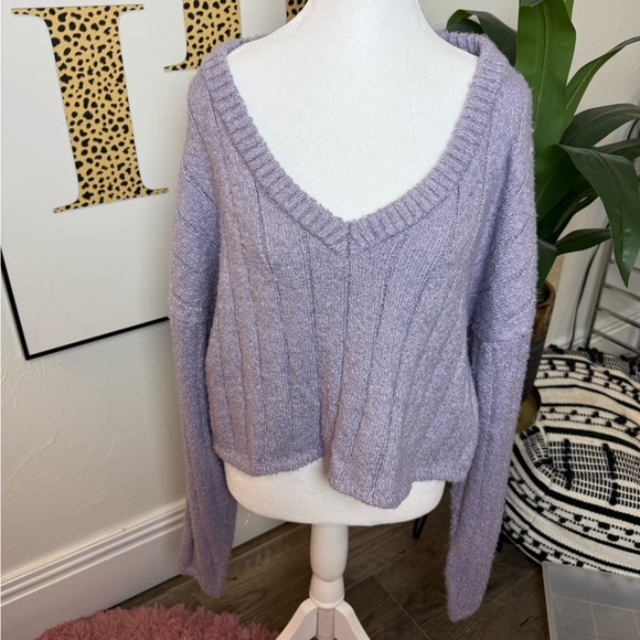 Pacsun purple cropped sweater - Picture 2 of 6